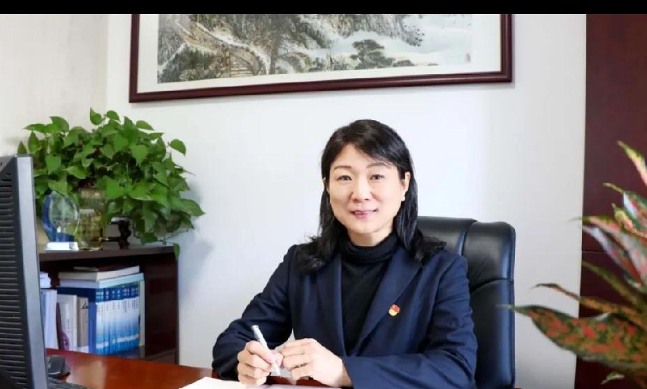 还是出事儿了，虽然上次招标我们很成功，还没运作3个月，市里准备统一招标，而且对外