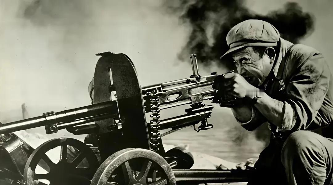 别小看这机枪前面那块小钢板，它可是护佑了无数机枪手的生命。这机枪的设计着实巧妙，