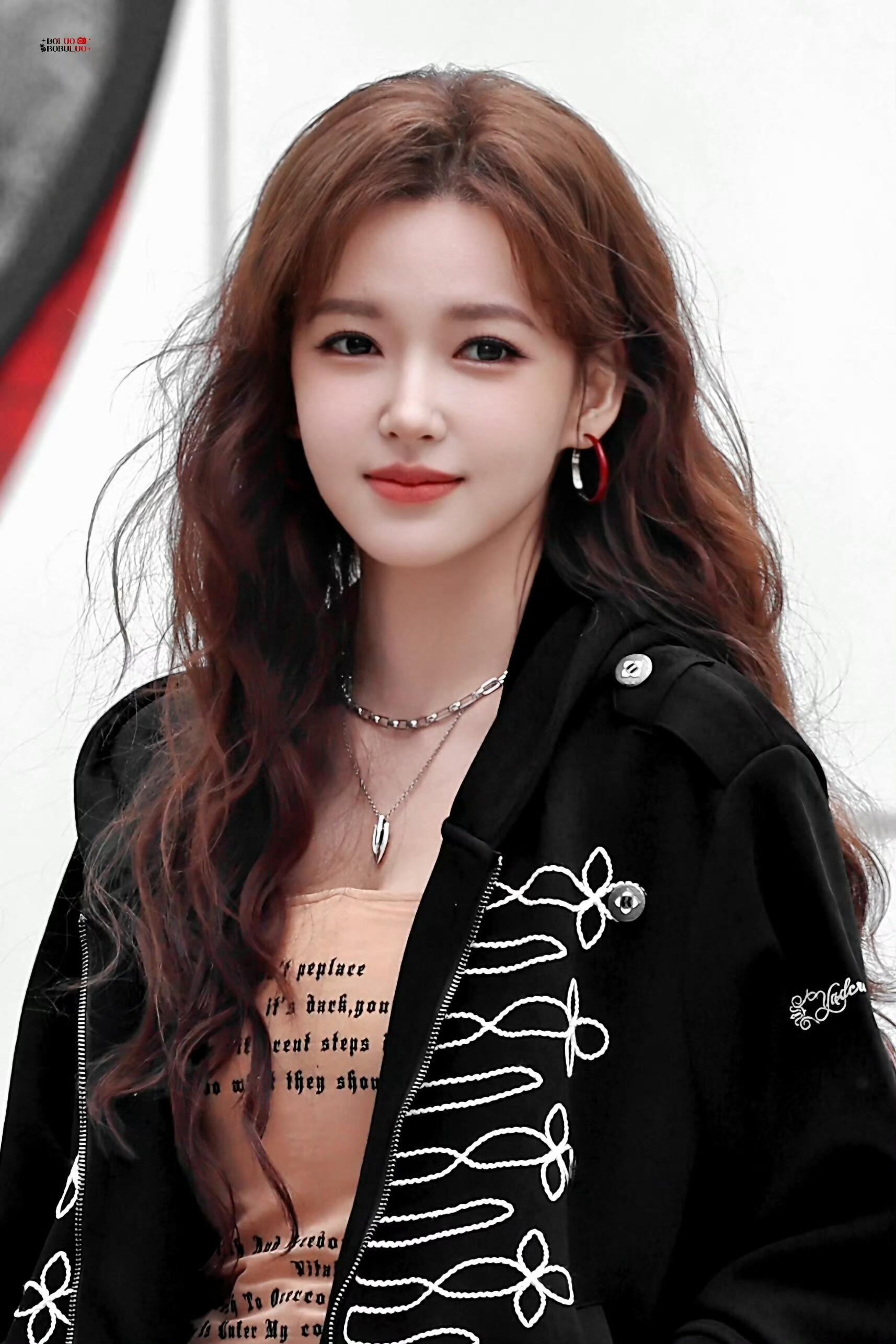 少年无尽夏好权威的新人美 盛夏时节集结一众优质新人演员，全员颜值出众各有特色，少