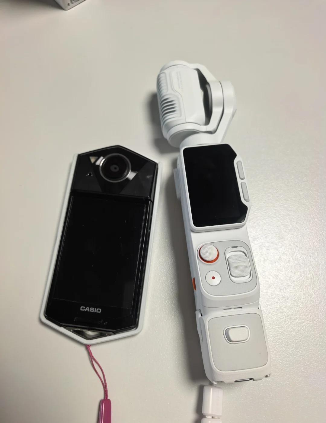 该有的都有[偷笑]时代的印证
我的Vlog神器
手机云台
晒一晒我的数码礼物
十