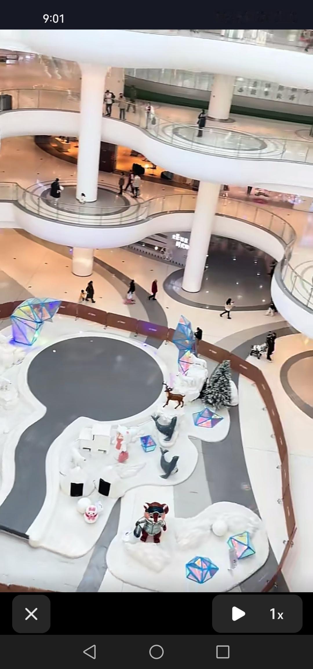 长春市万达茂如今人流量寥寥，往昔开业时的热闹场景早已不复存在。实体商场的经营，着