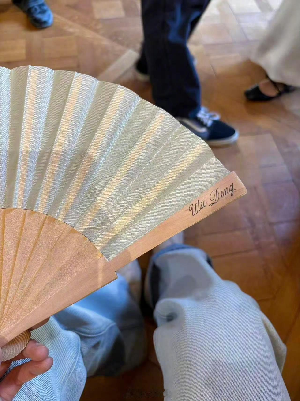 迪奥品牌大使邓为﻿ 邓为巴黎时装周 邓为 我已经不知道说点儿啥了，太帅啦，语言系