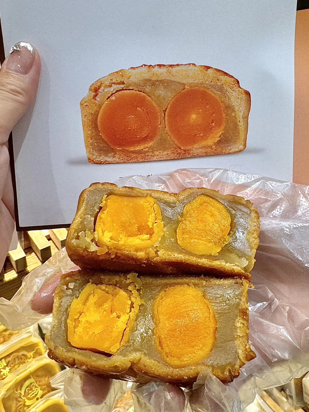 卧卧卧！！买到了和宣传图一样的月饼了！！