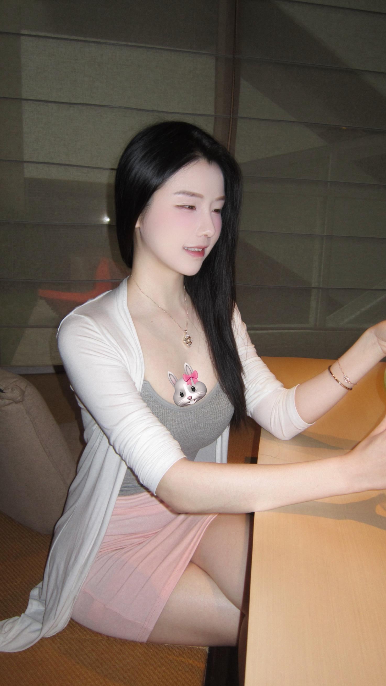 仙气飘飘的外套，手臂cu轻松遮肉。