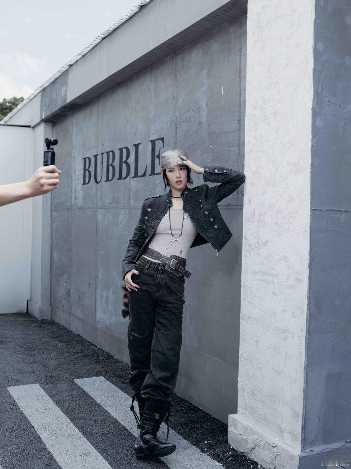 陆柯燃说演坏女人太爽了 看陆柯燃聊演坏女人时的兴奋劲儿，就知道她有多享受。不用端