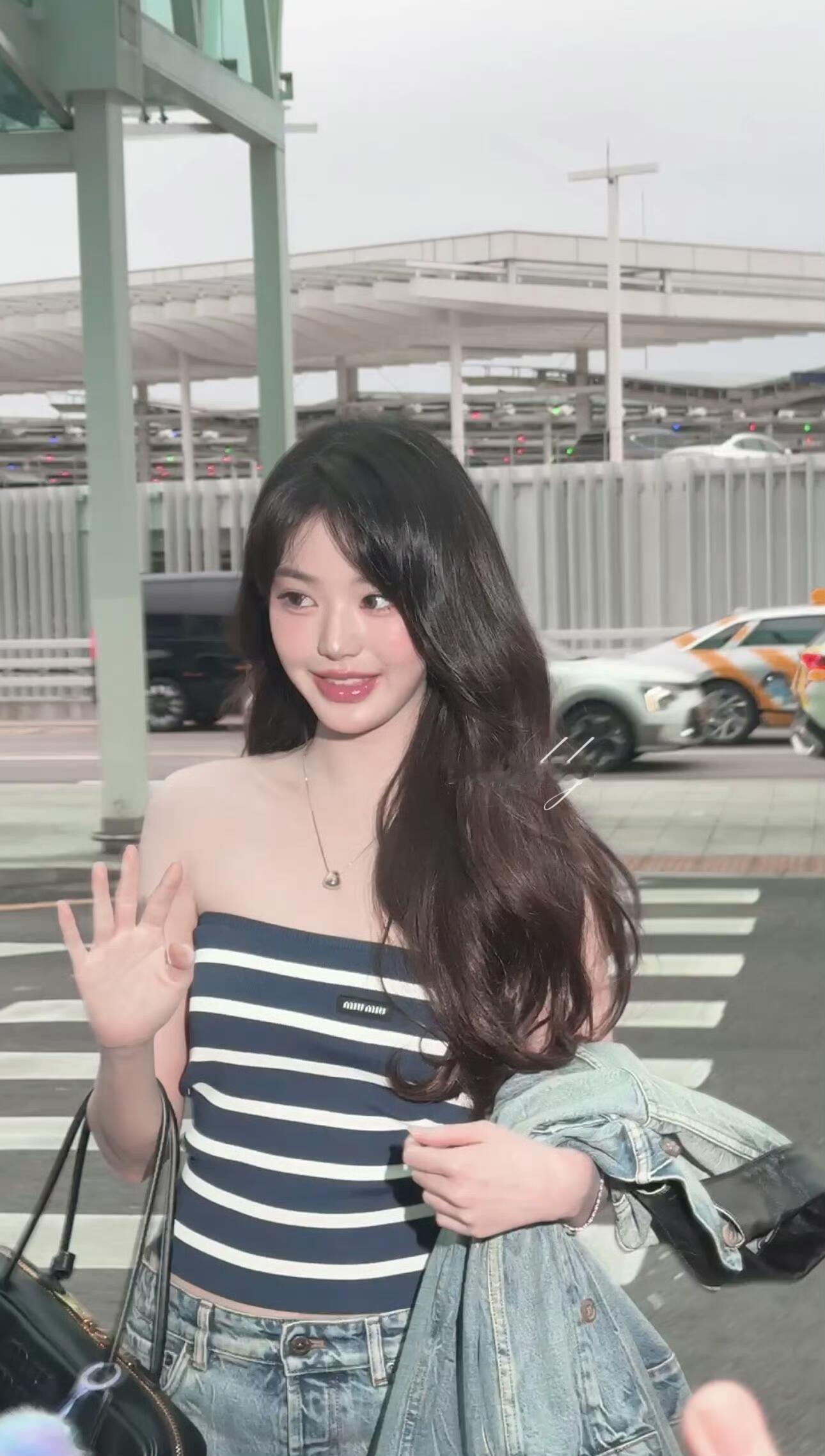 tg 张元英机场生图 ​​​
