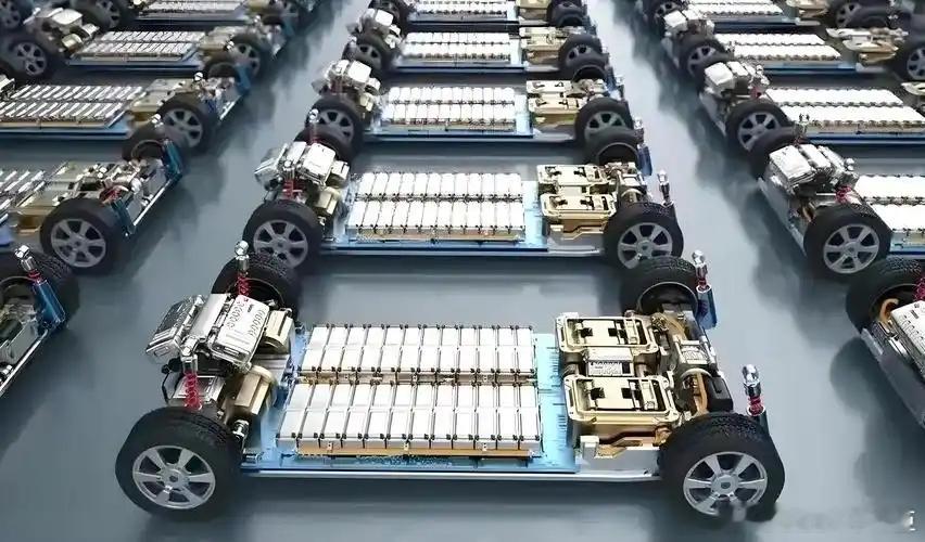 车用固态电池第1部分国标或7月发布据报道   ，中汽中心首席科学家王芳近日在某行