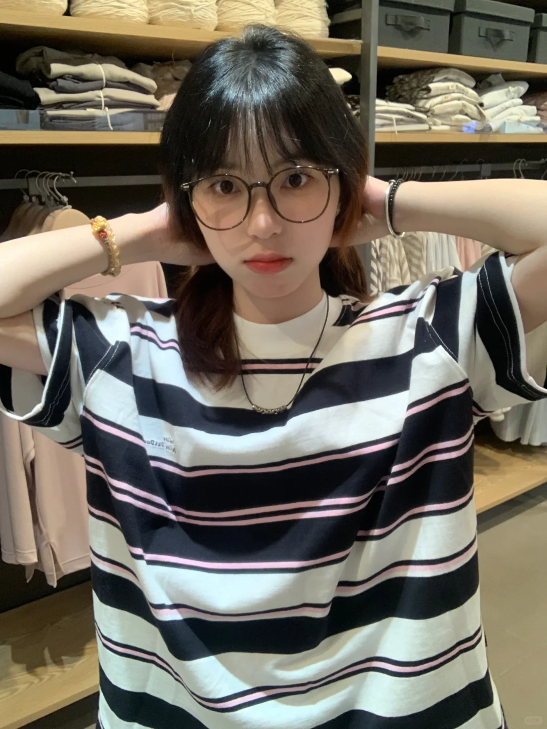 一穿条纹就忍不住拍照