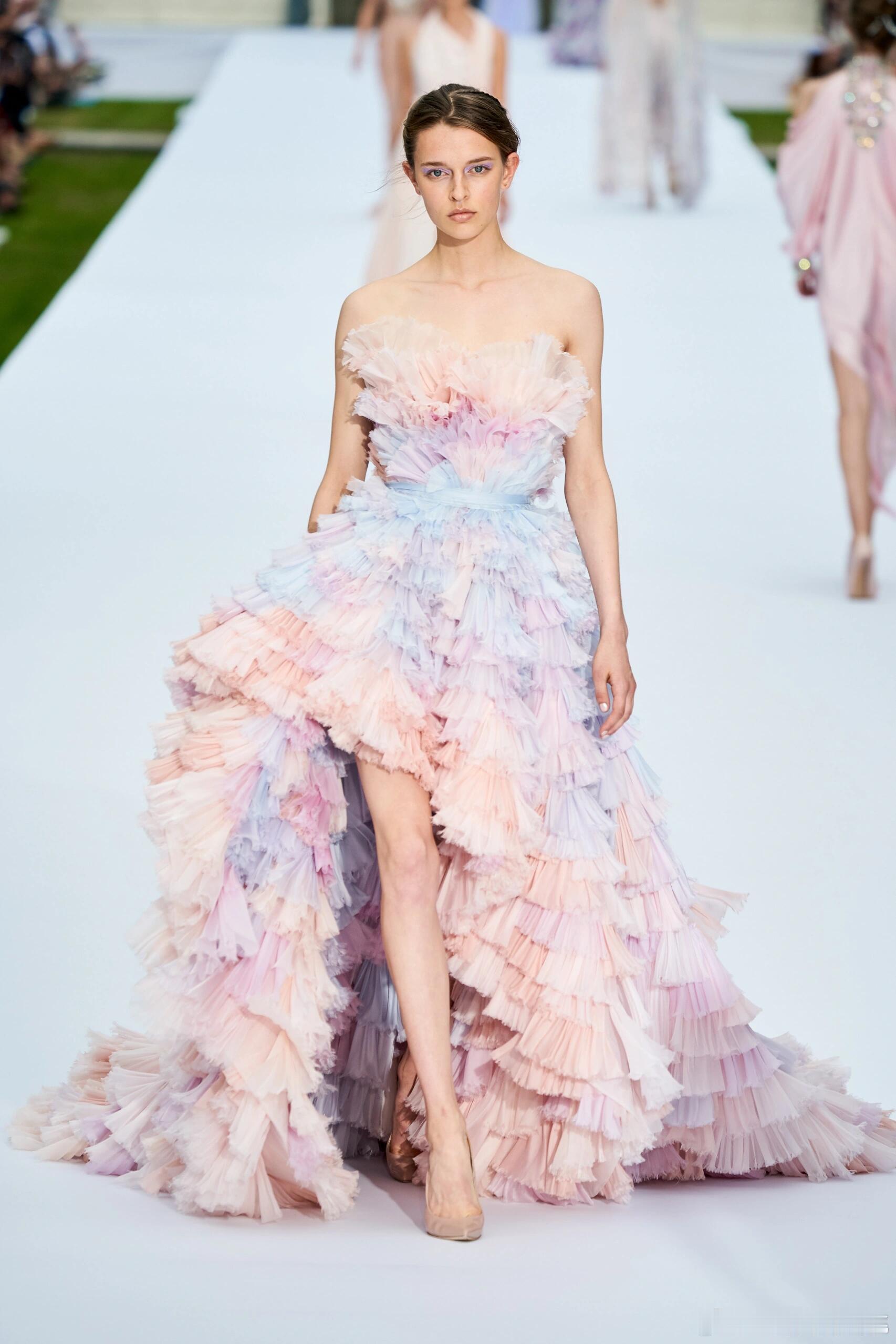Ralph & Russo 2019 秋冬高定系列💋时尚灵感解读