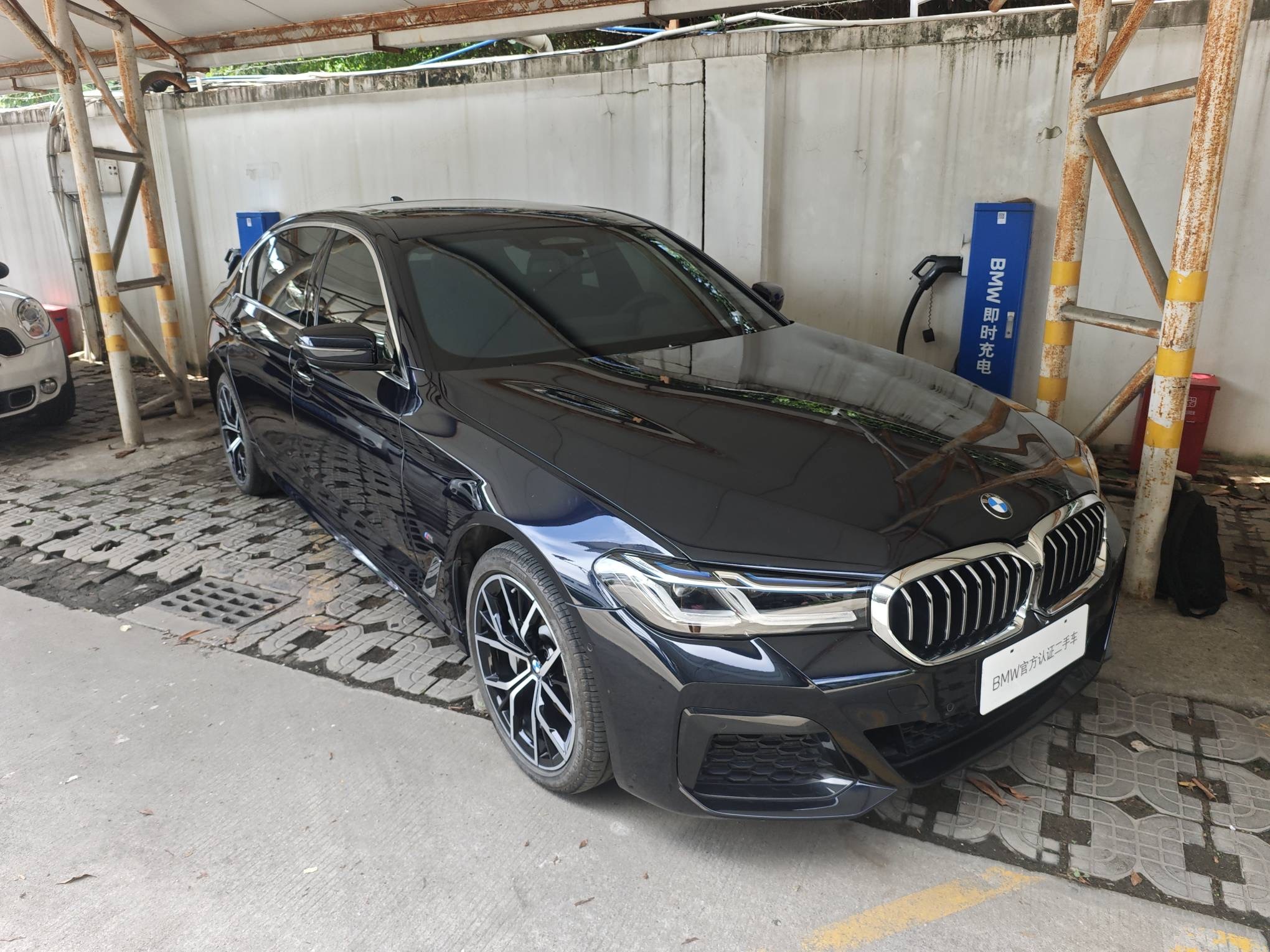 买二手车也要参考一下新车，刚一个小伙伴买二手车，说了他的预算，当即就建议他买新车