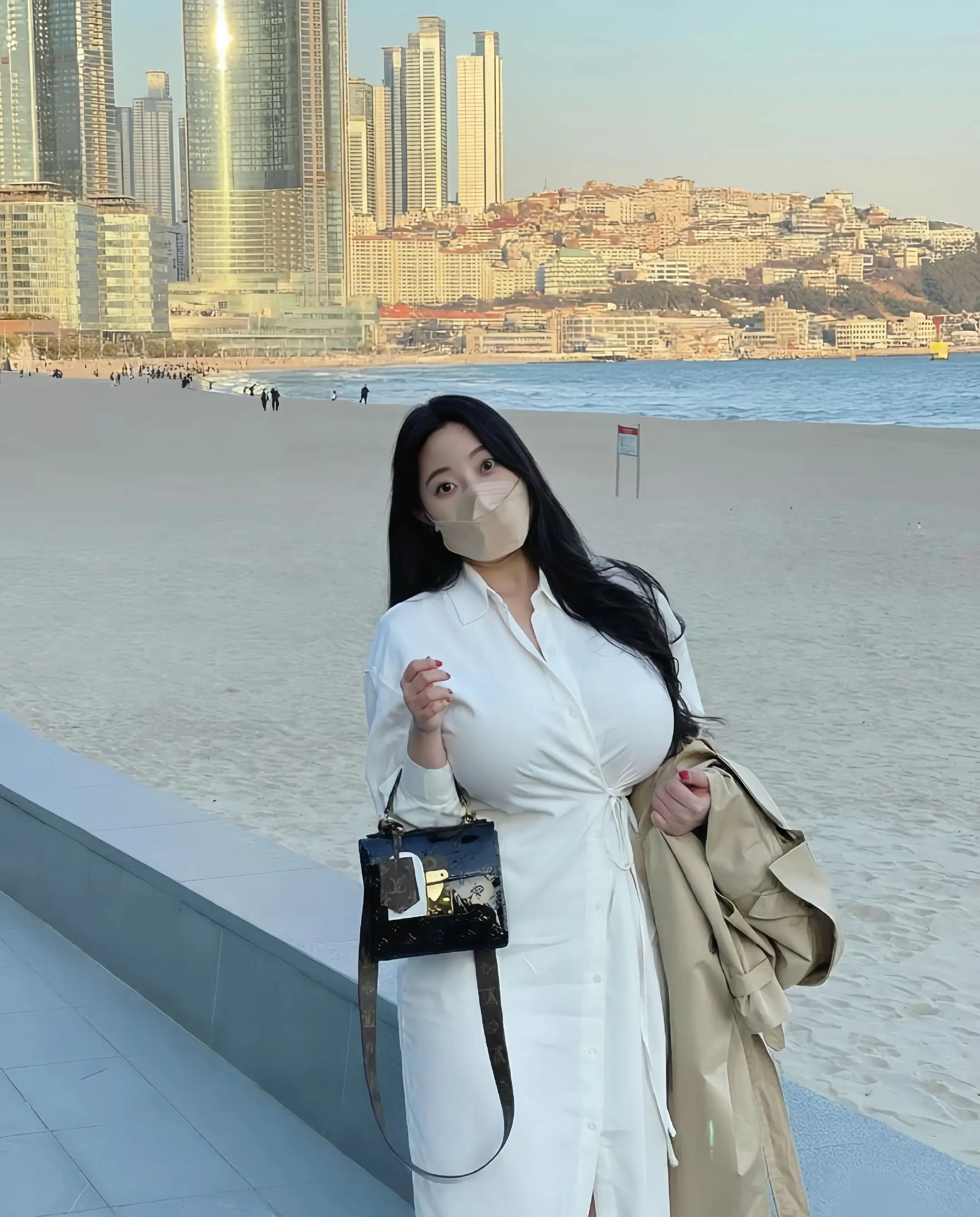 欧美风辣妹穿搭 创作者中心 ins风白裙 ootd女生穿搭御姐 海边纯欲穿搭