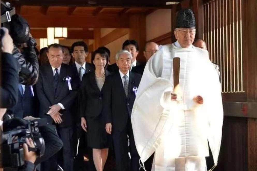 计划彻底落空！就在世界各国还在想高市早苗会不会参拜靖国神社的时候，却不想靖国神社