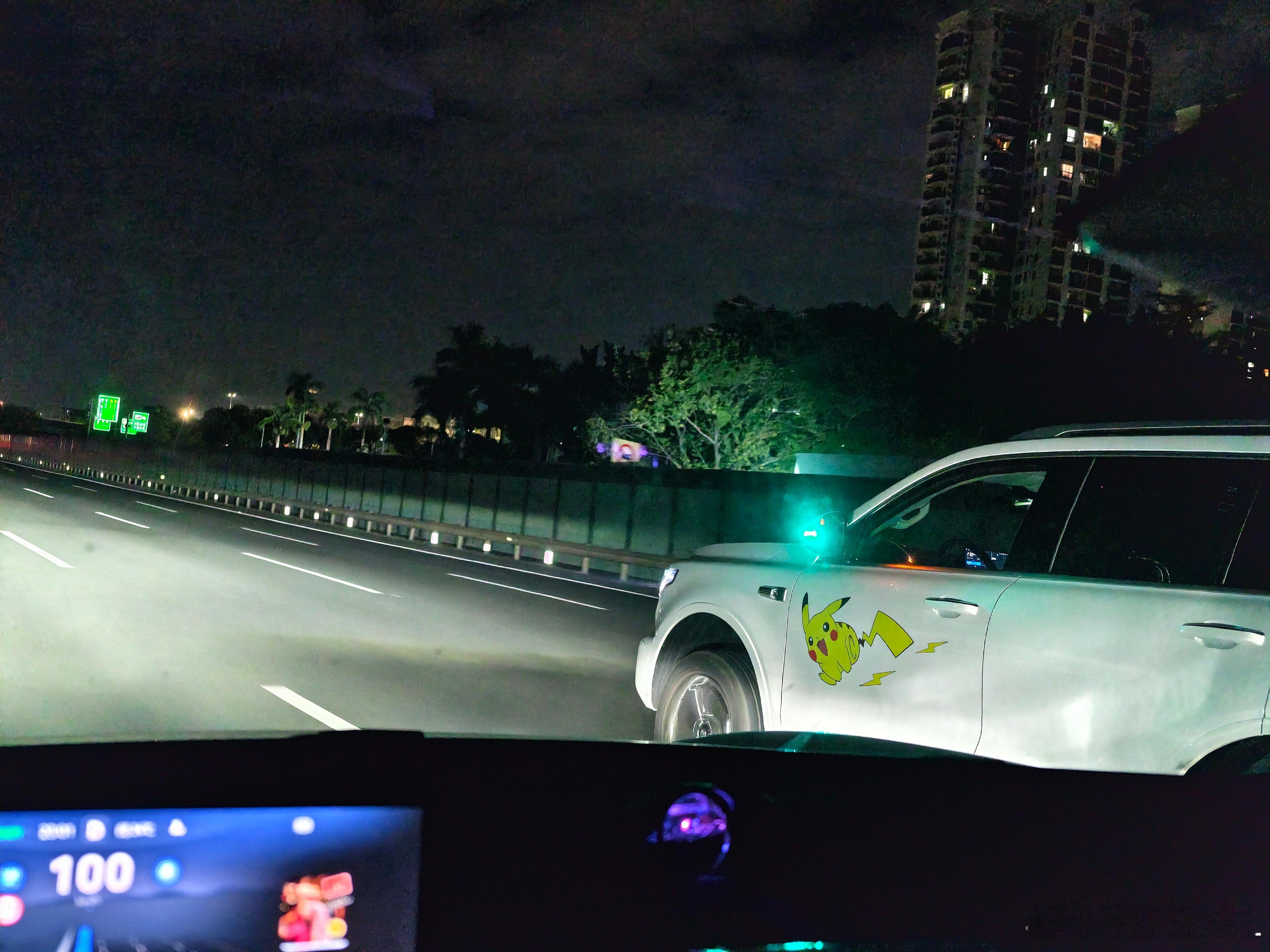 关注坦克500的同学可以关注一下 尚总。尚总的主业是坦克品牌的活动主持人。副业是