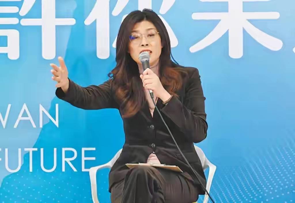 临近岛内“九合一”选举，郑丽文也再次说出心里话，如果对两岸问题避而不谈，那国民党