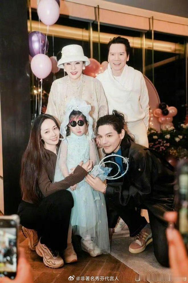 郭碧婷坦言向太给了很多钱现在有几个小孩了