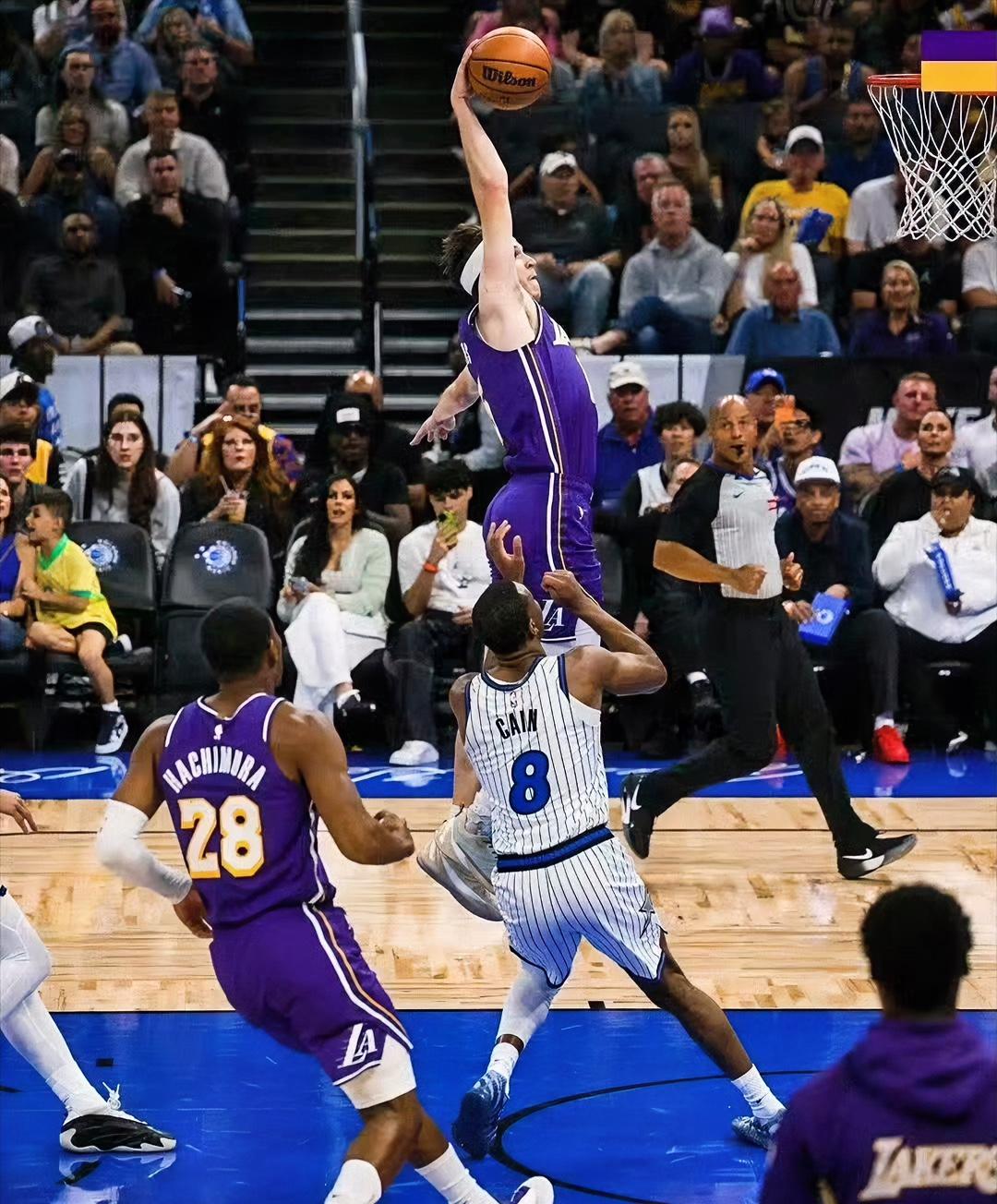 里夫斯休赛期问题非续约而是湖人建队思路！
湖人最近战绩那是如日中天，小里的个人数