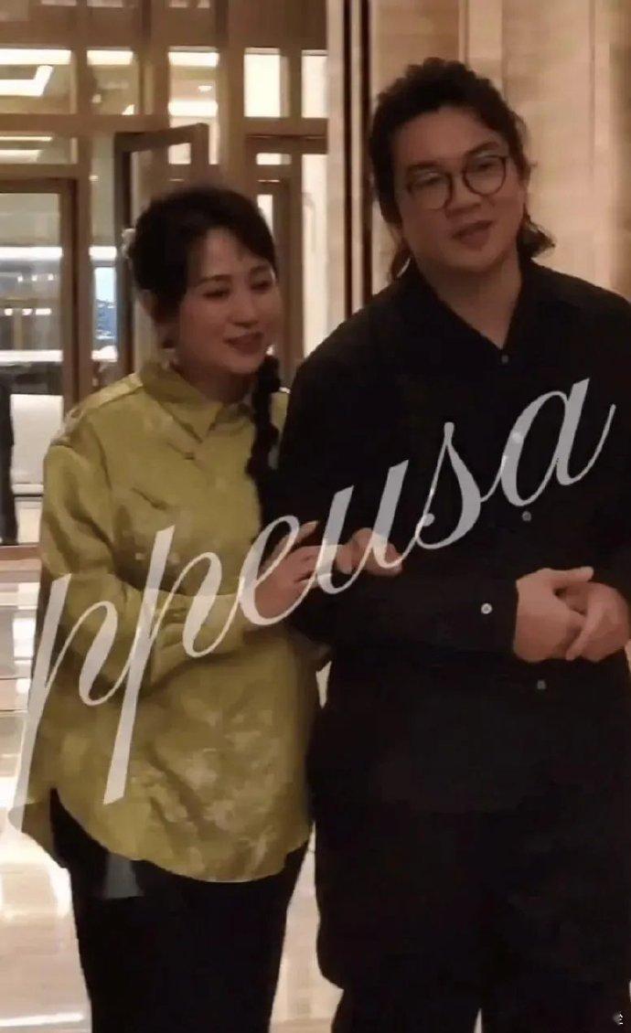 马丽和老公许文赫结婚才5年，许文赫变化这么大，哪里还看得出来马丽比许文赫大11岁