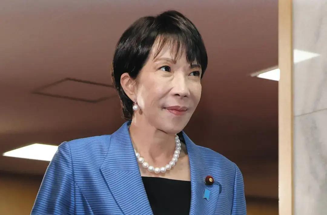 高市早苗迈出危险一步，特朗普坐不住了，命令东京立刻回电 和中方通完电话后，特朗普