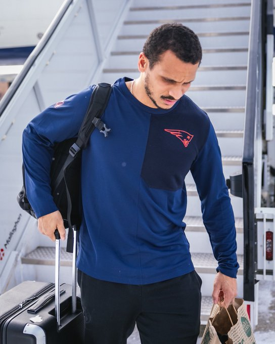 恭喜闯入分区决赛！！！中文投票链接网页链接英文官网链接网页链接波士顿凯尔特人 ｜