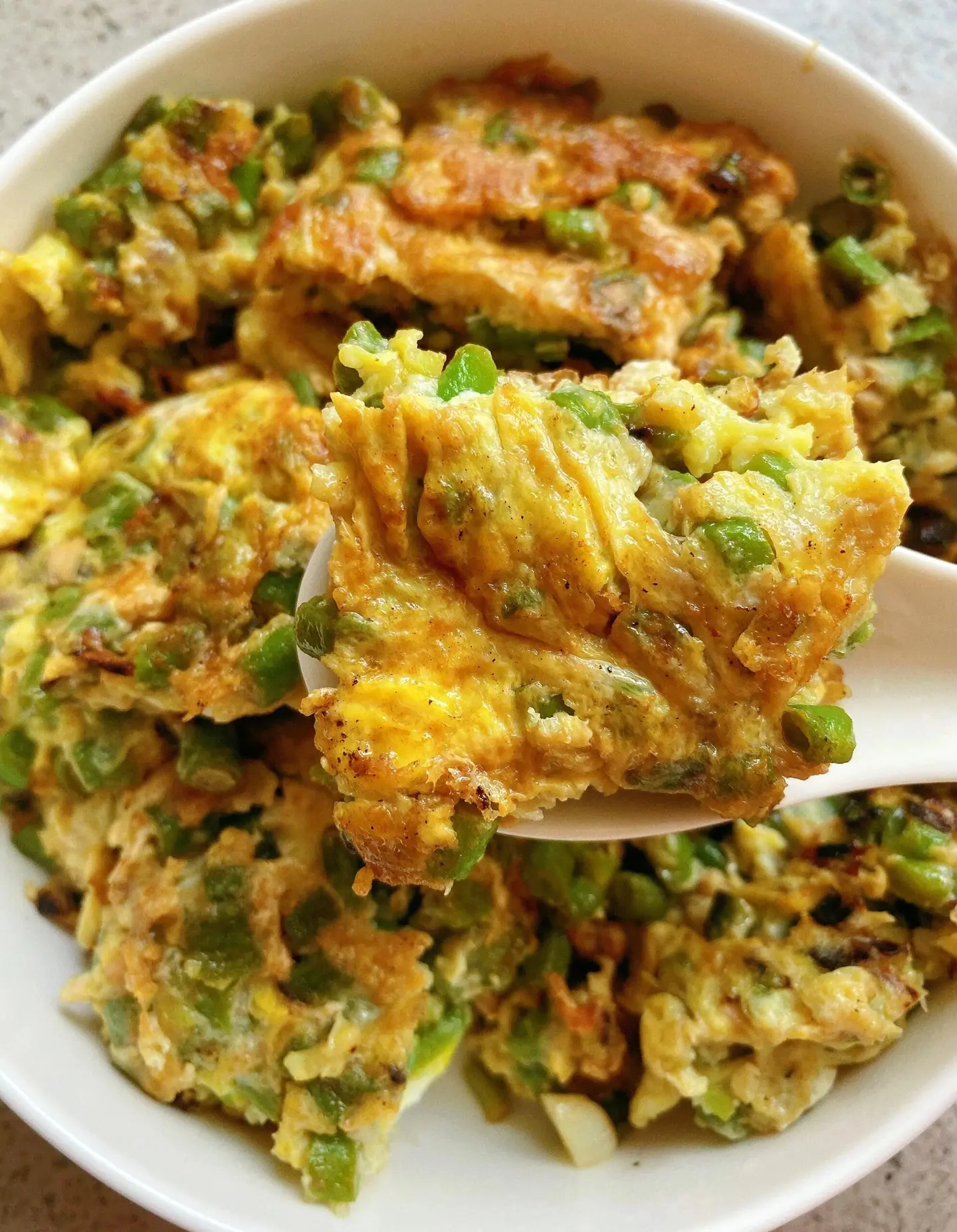 最爱吃的家常菜，豆角炒蛋。超美味的豆角炒鸡蛋真的太香了~超好吃！ 一出...
