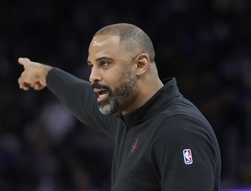 必须批评杜兰特，而不是乌度卡。

今天，杜兰特复出，火箭主场迎战没有塔图姆和布朗