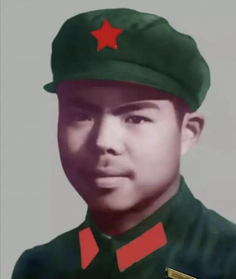 他是在1979年的中越自卫反击战中，为了不被俘虏，与敌人同归于尽，牺牲后没有任何