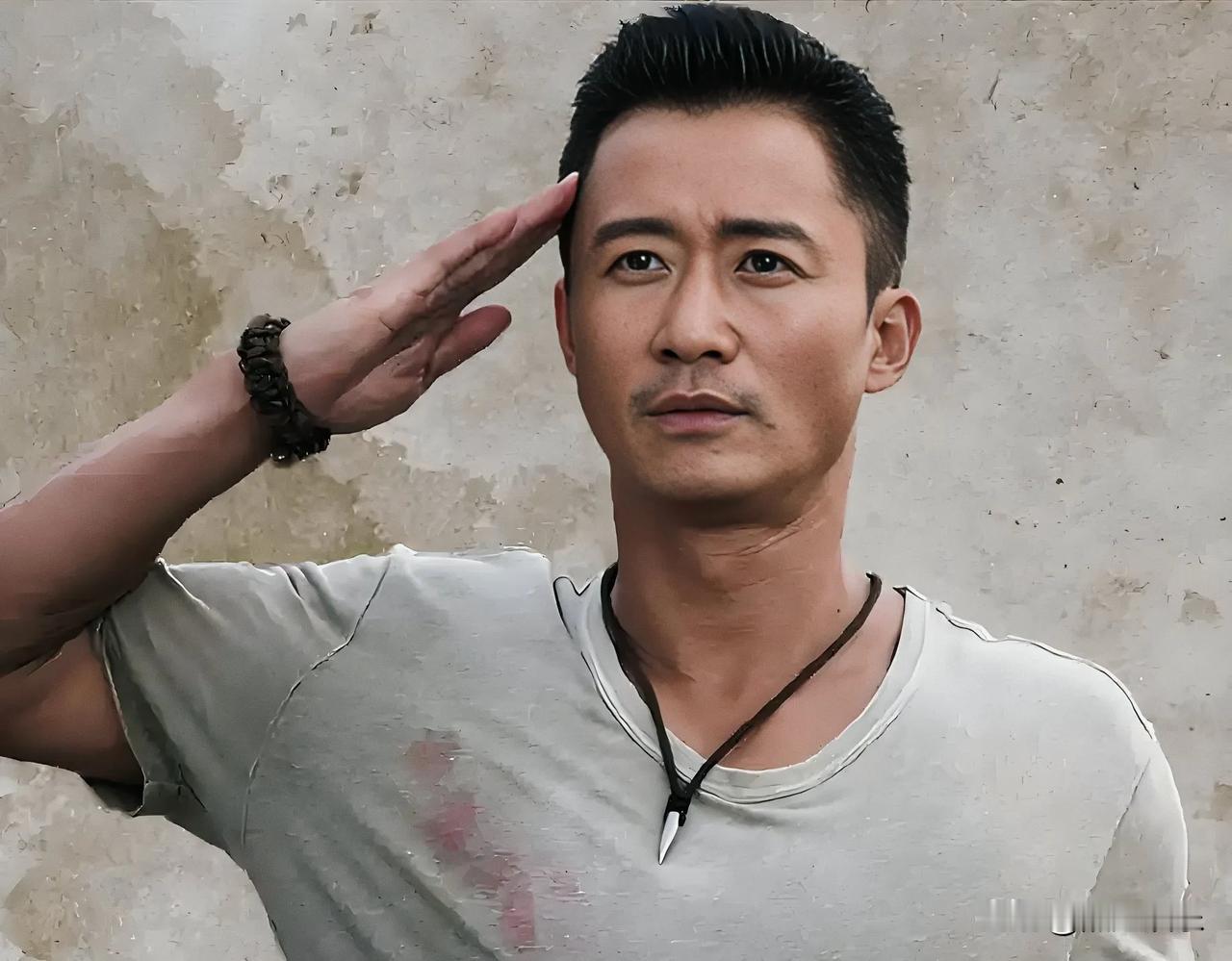 哇塞，校长这话可真够有冲击力的！从这话猜测，校长或许觉得吴京在取得成绩后，有点忘