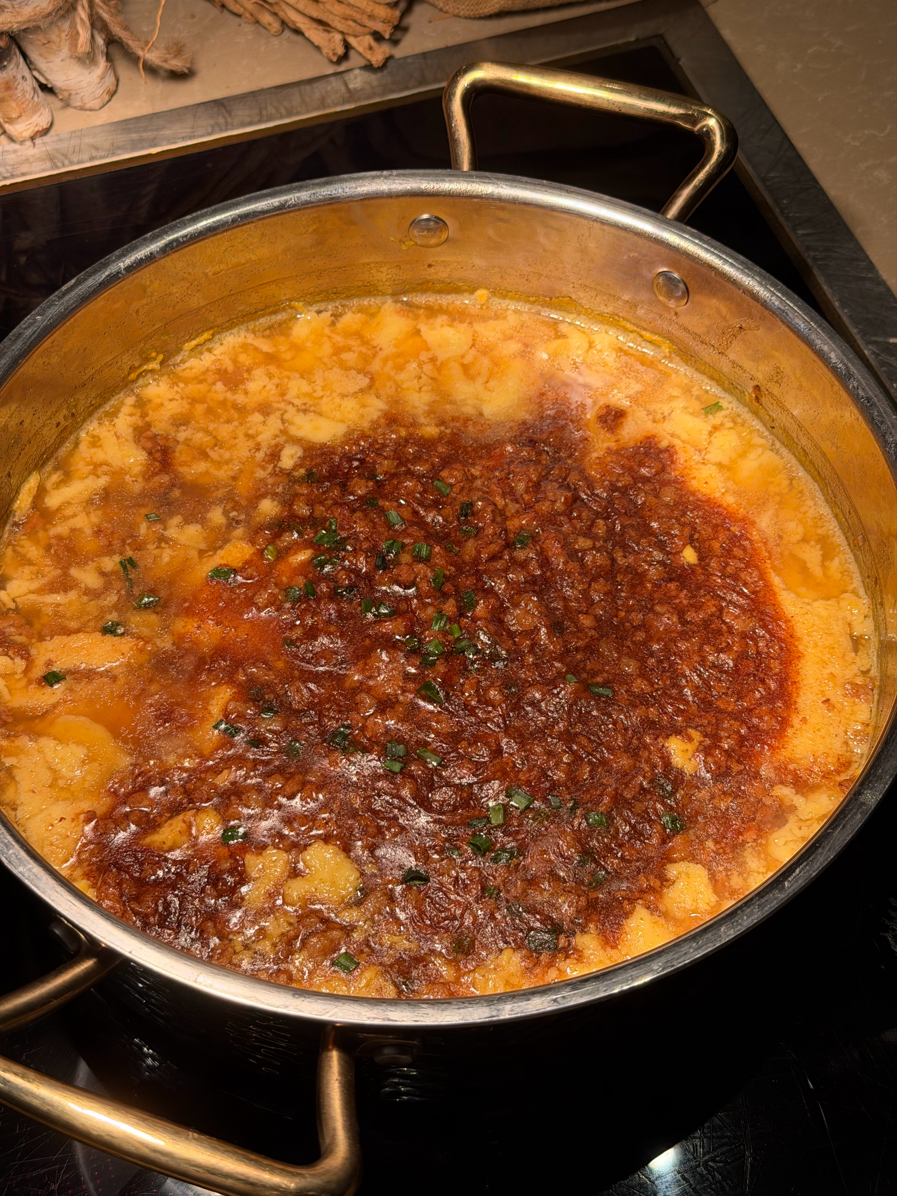 杭州不愧是美食荒漠，这个酒店已经很好了，但这个肉沫蒸蛋真的很抽象，其他菜也很抽象