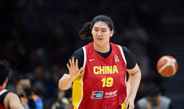 世界杯中国女篮对阵美国，传来4好消息2坏消息，全力争开门红