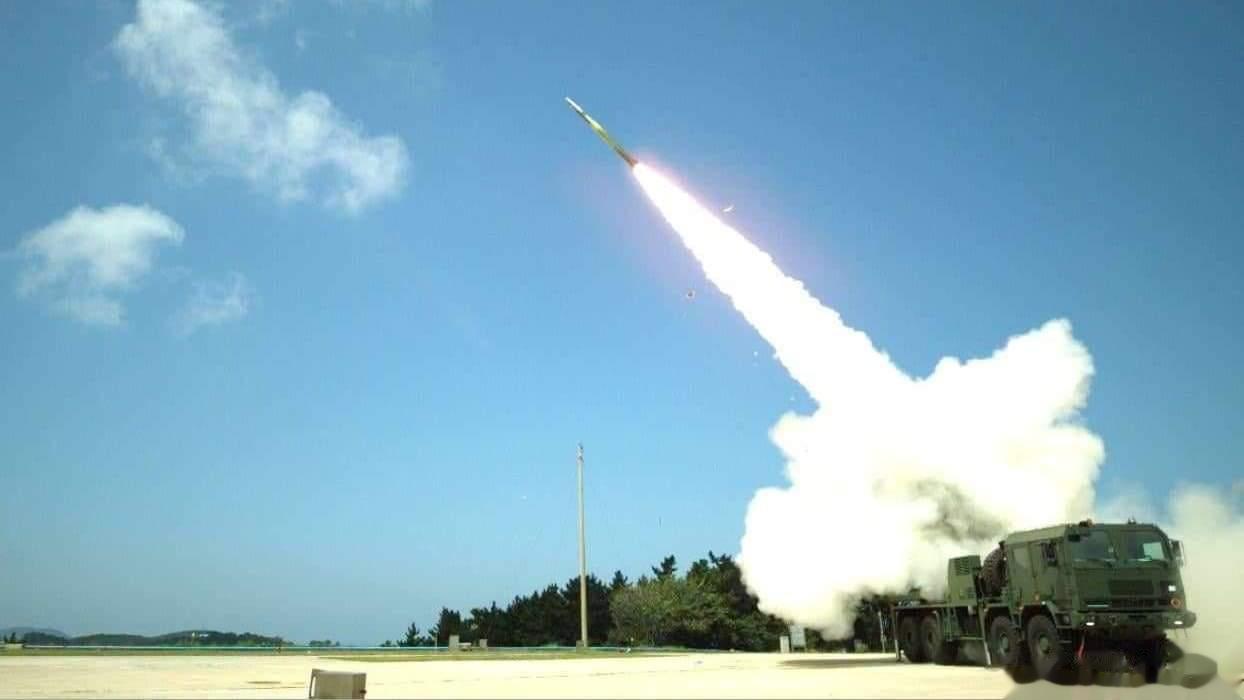 由波兰人操作的“龙虾K”火箭炮在韩国完成了实弹射击测试 ​​​