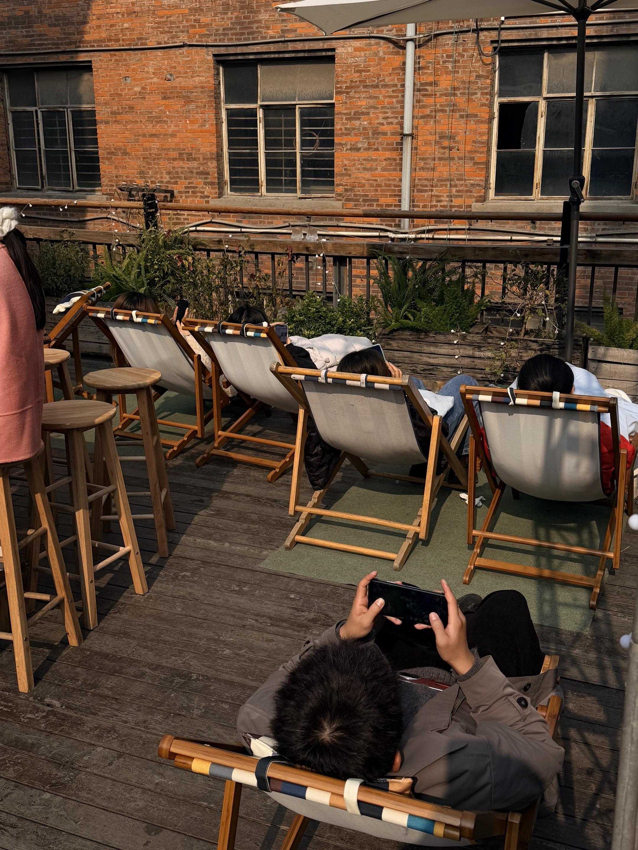 我们喜欢的热烈存在于彼此的生命里