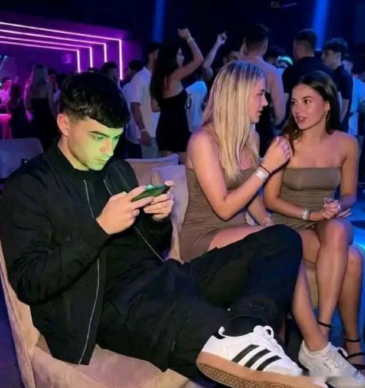 佩德里单身不是没有原因的