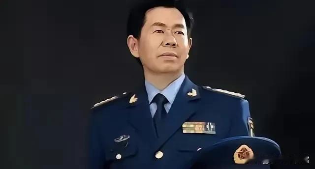 空军大校戴旭大声疾呼：“美国正在通过控制中国教育，培养亲美洋奴，其通过留学、发绿