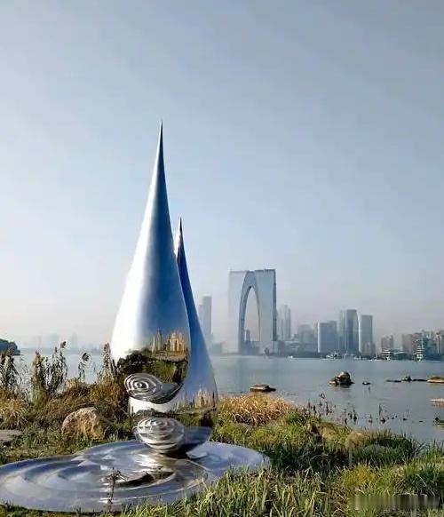 心里话           宽恕他人亦是放过自己，心怀大爱路才长远。     