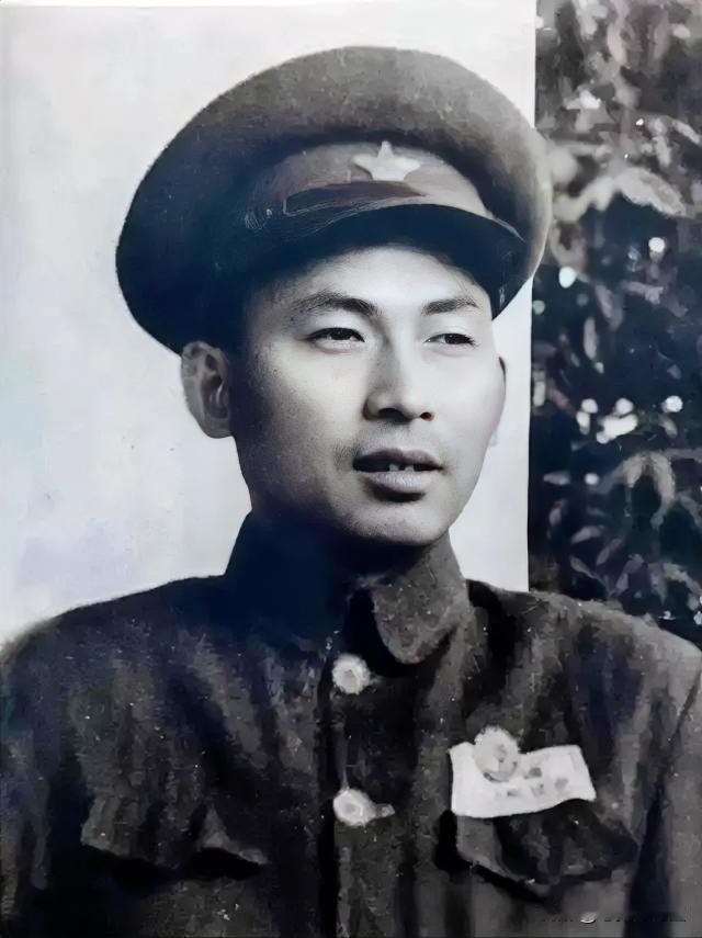 时任东北野战军作战处处长的苏静将军罕见一张照片。

苏静为何来塔山，并不是对四纵