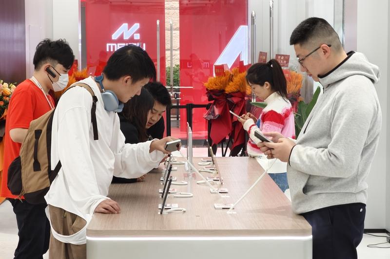 手机厂商竞逐AI助手合作潮：技术突围还是市场焦虑？

手机厂商争相与字节跳动“豆