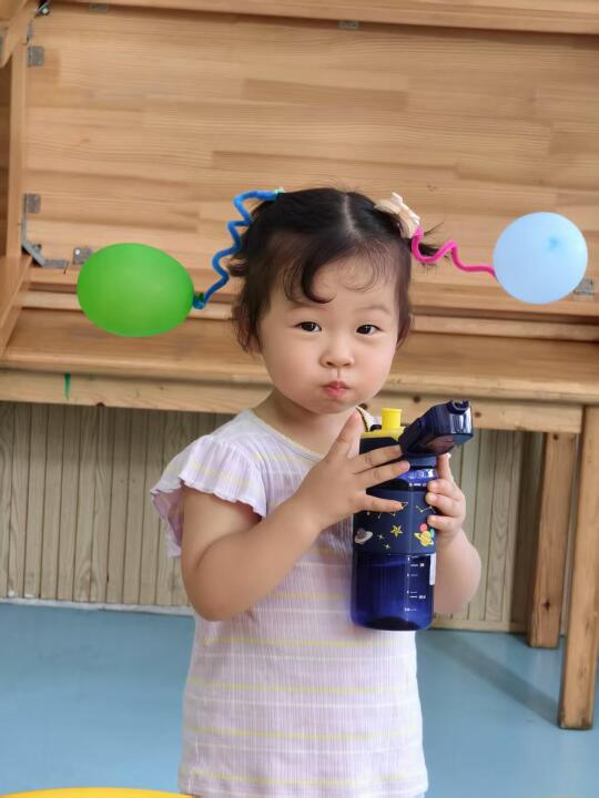 现在幼儿园的老师是真厉害啊！全能型！