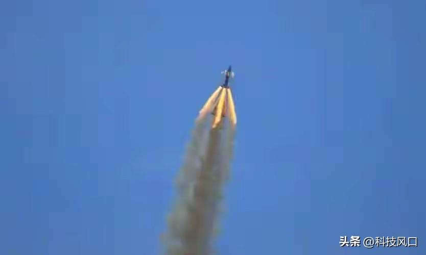 高市早苗不是在“玩火”，是在点火。

日本这三步——400枚“战斧”到位，统合司