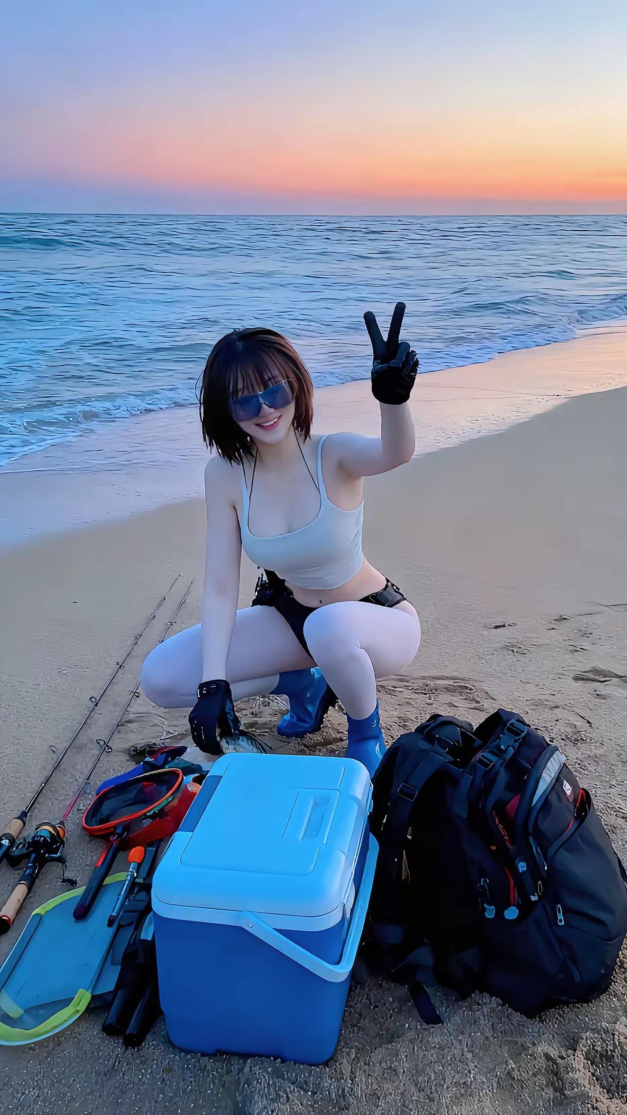 这样的海边根本钓不到鱼吧？