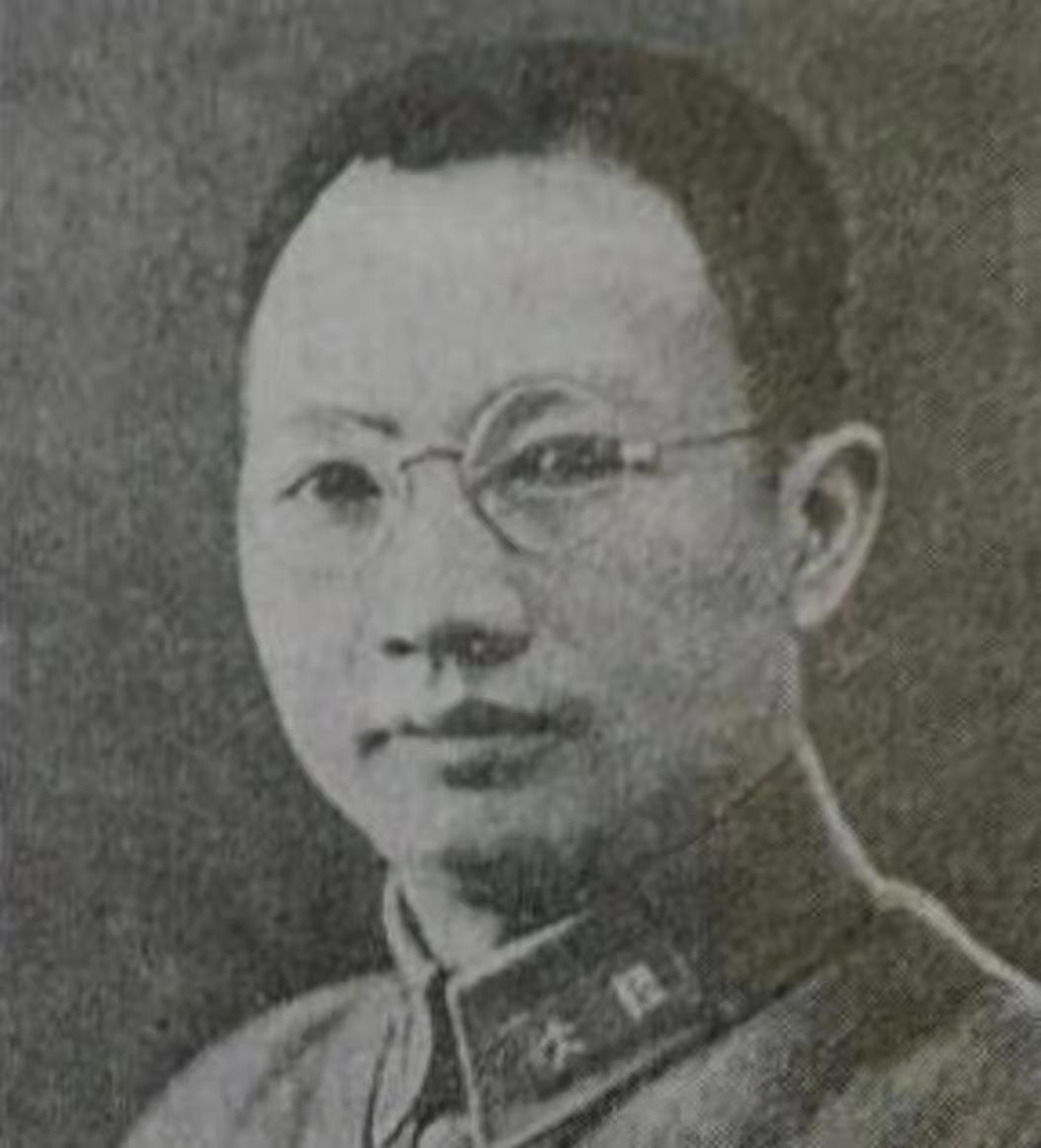 1949年11月18日，国民党军长刘伯龙在一次政变中被杀。这个消息迅速传遍了整个