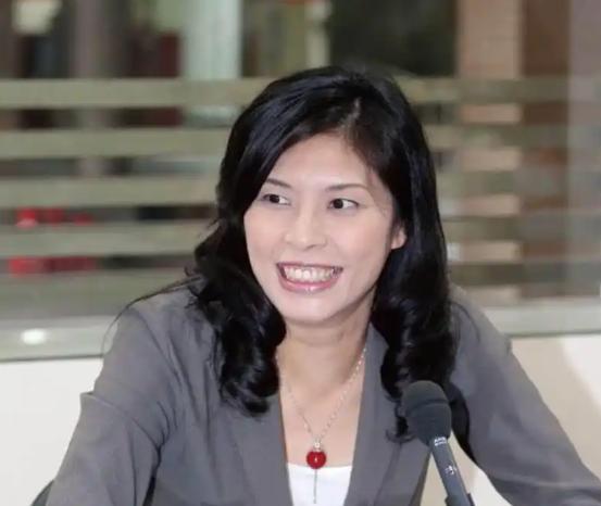 郑丽文自曝身世：父亲非1949年来台，50年代经金三角赴台属陆配，眷村是温暖港湾