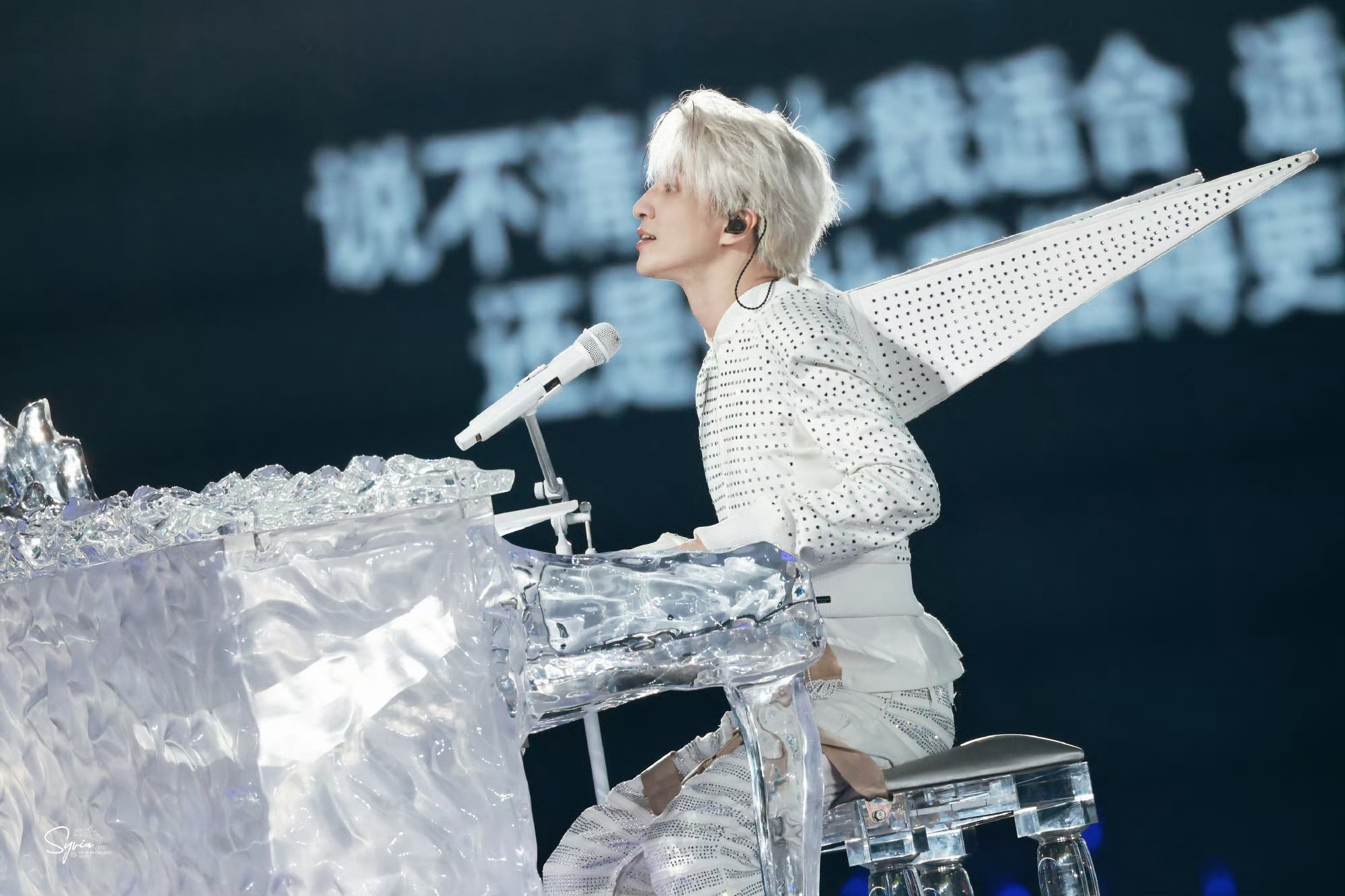 律师谈李雨桐恶意造谣诽谤 李雨桐长期恶意造谣诽谤薛之谦、勒索不成便网络抹黑牟利，