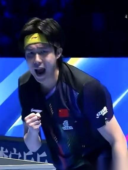 澳门世界杯的男单签表，现在看着让人后背发凉。
国乒男队上半区就剩王楚钦一根独苗，