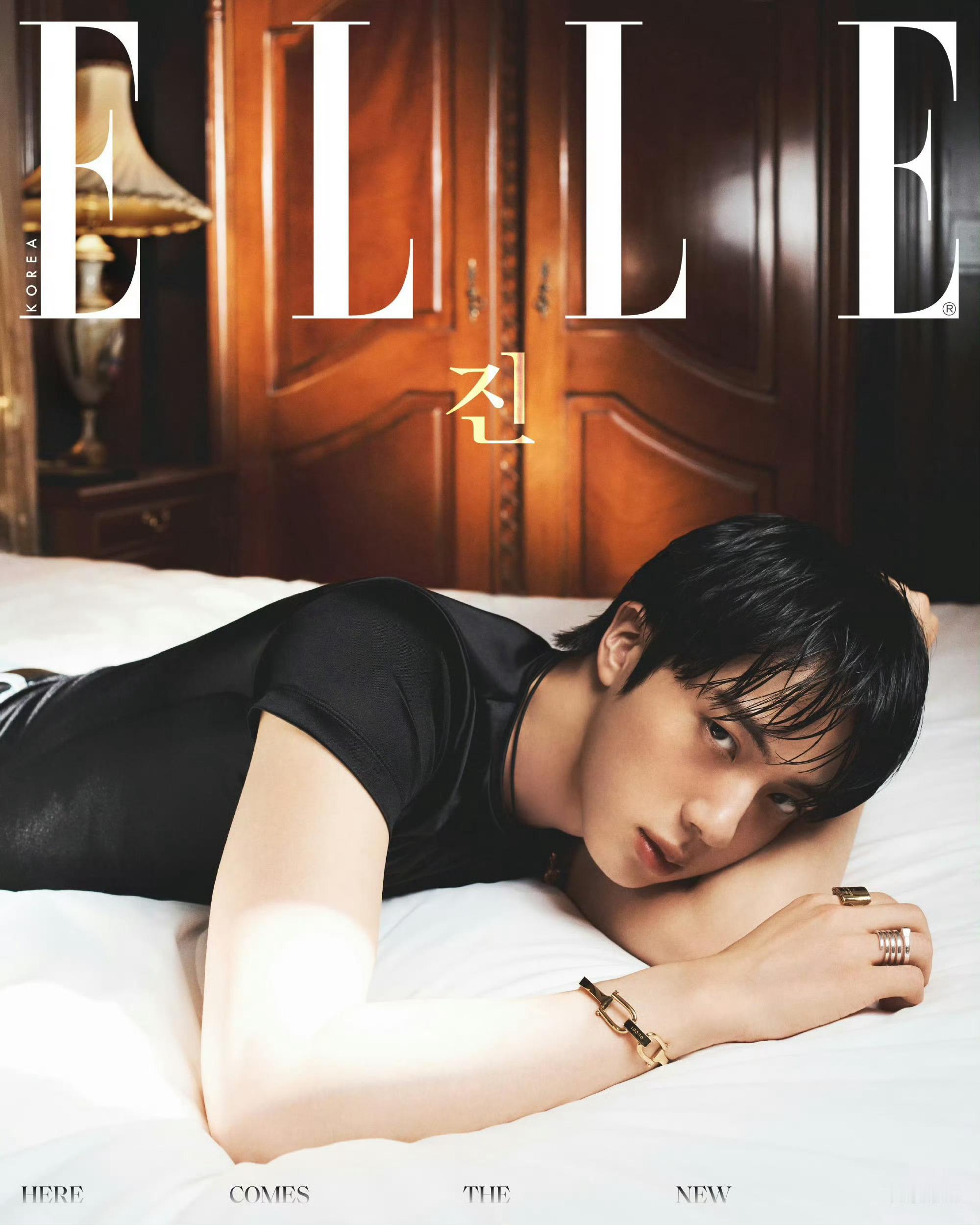 金硕珍拿下ELLE Korea八月六封，Gucci皮衣 