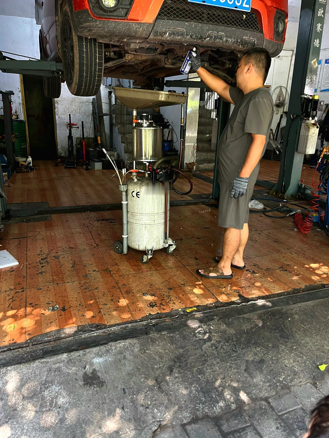 玩老车的人可能有他们想玩的原因，也有可能有他们的情怀，这些年我接触了越来越多玩老