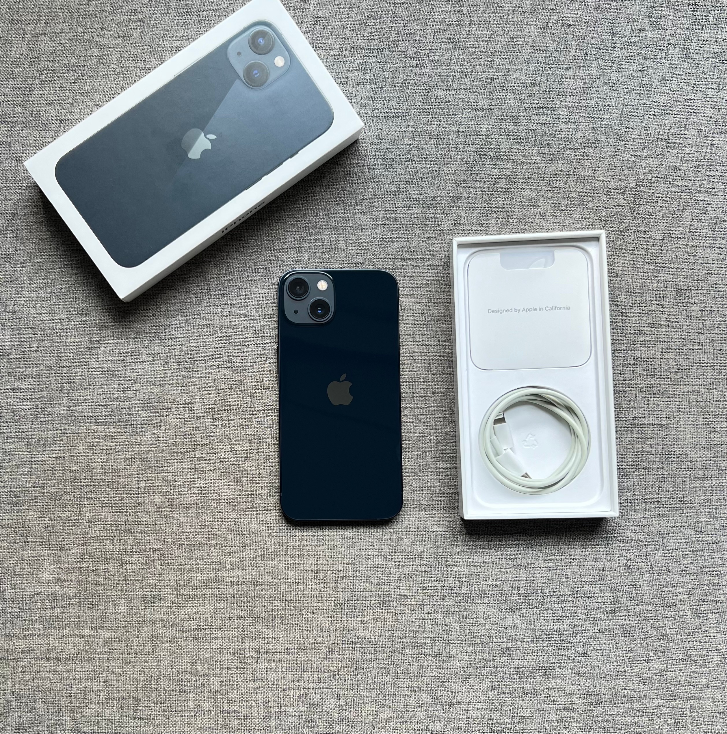 iPhone13 256G 午夜色，屏幕完美，中框磕碰，电池效率83（官方售后换