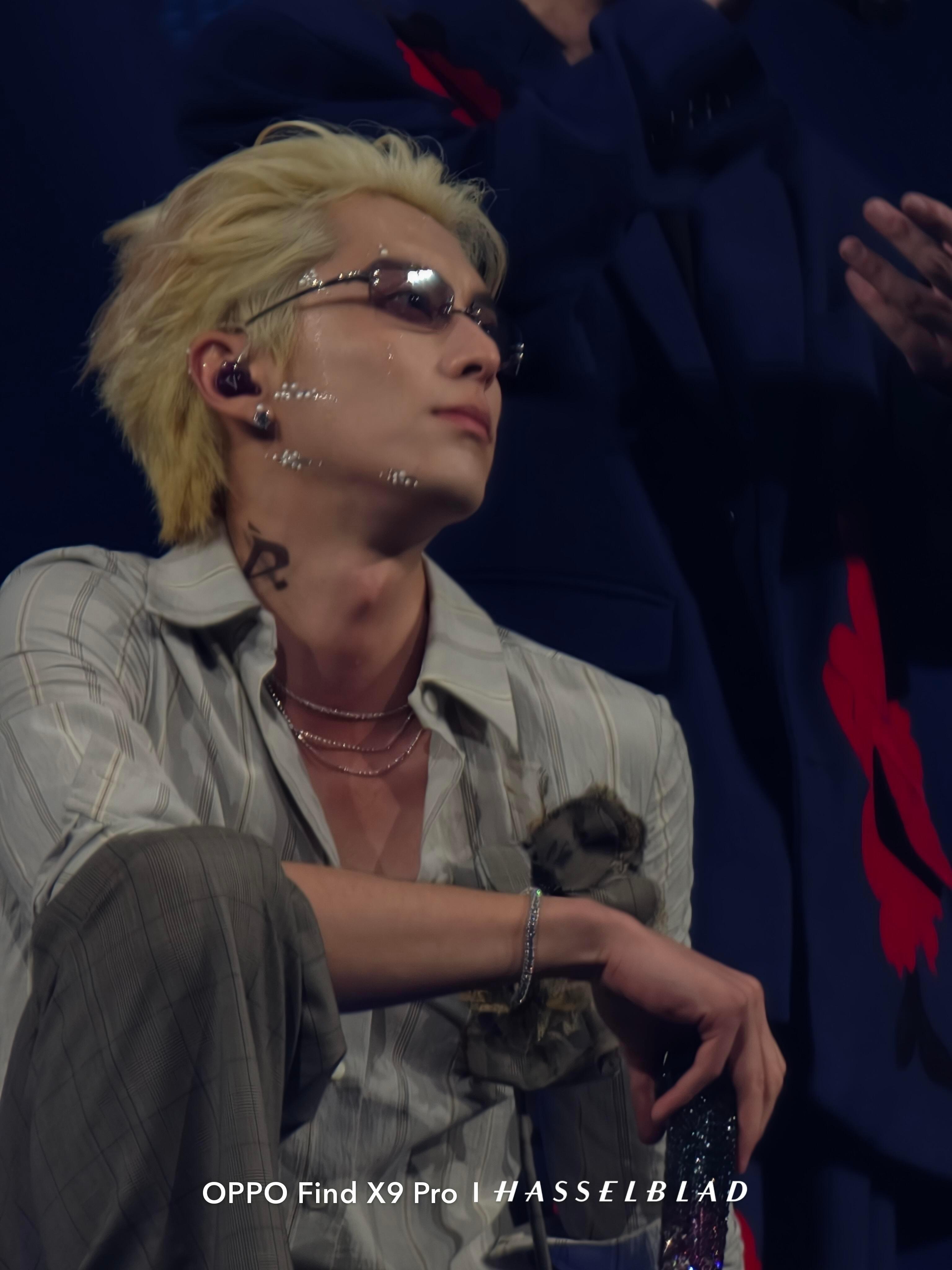 这张（cr📕黄桃葡萄王鹤棣演唱会