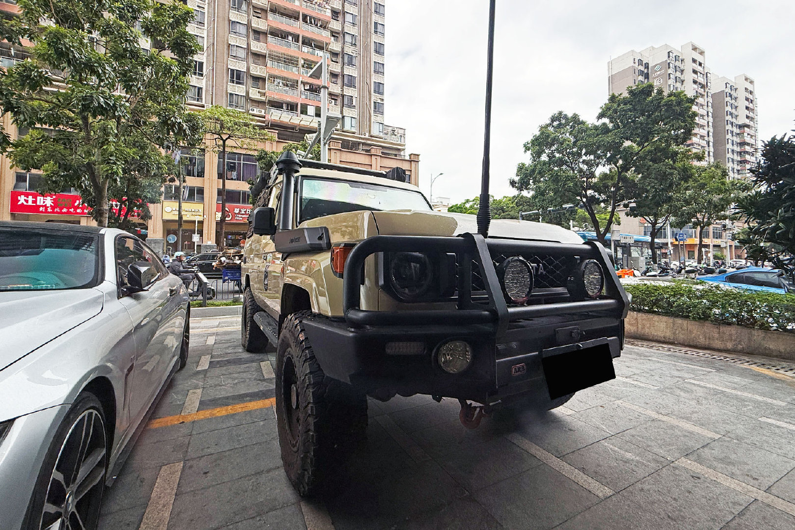 硬核 丰田LC78 LC78 深圳街拍