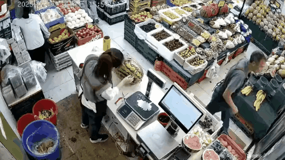 西瓜：我当时吓尿了～