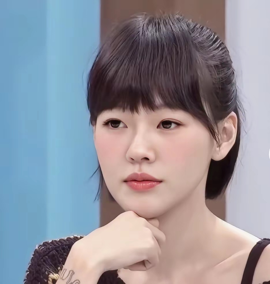 小S好适配短发刘海，这简直是熙娣的颜值巅峰！！！